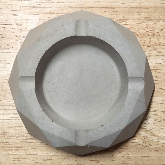 Concrete Ashtray New - Picture 2 of 8